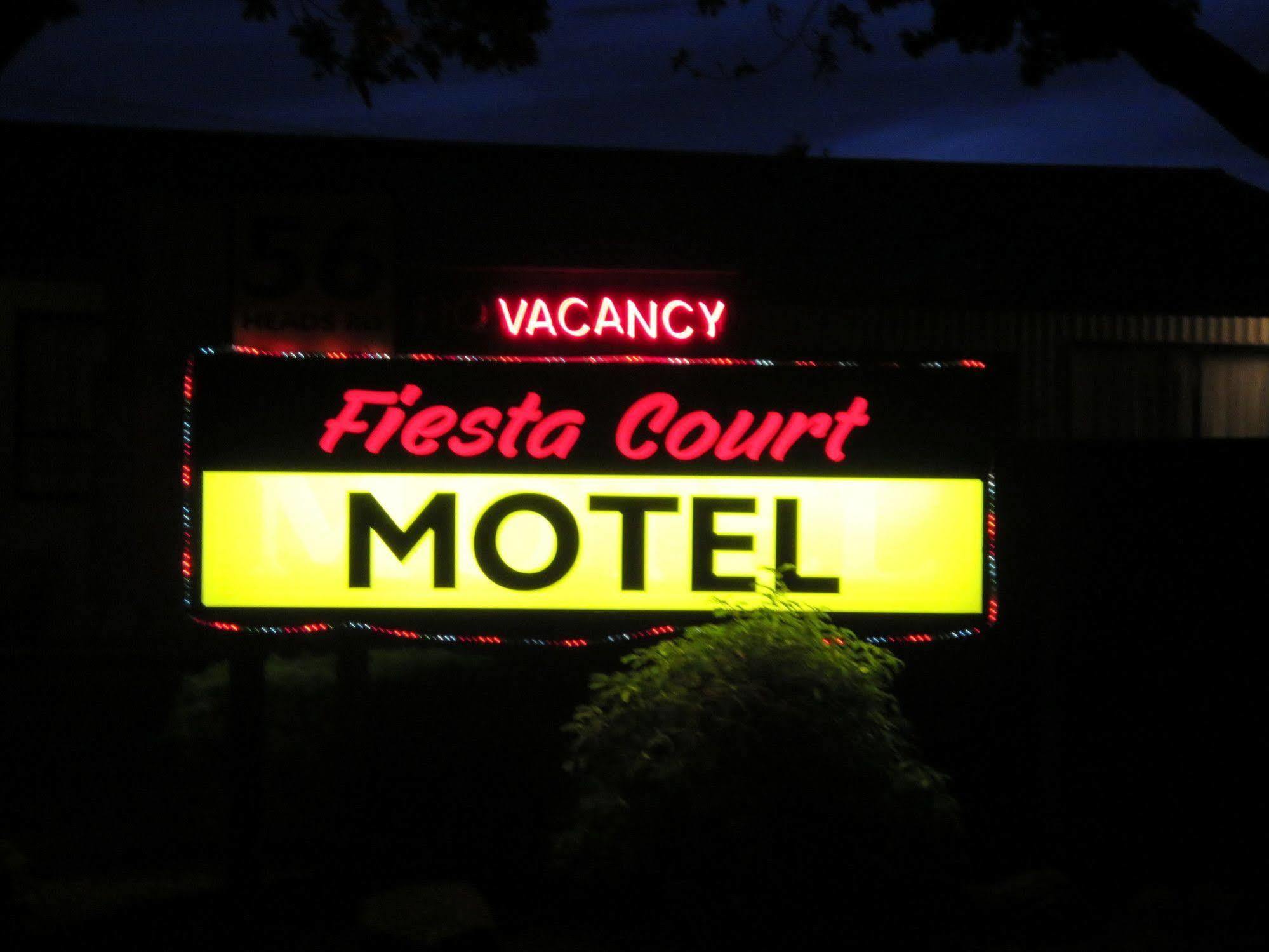 Fiesta Court Motel Whanganui Exterior foto